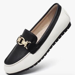 Cvistpieo Leather Black and White Loafers